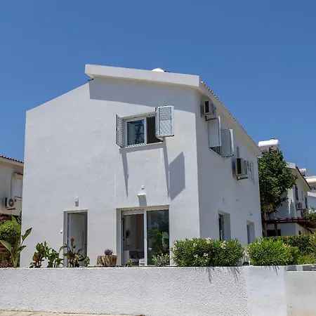 Nisia Seaside Villa *